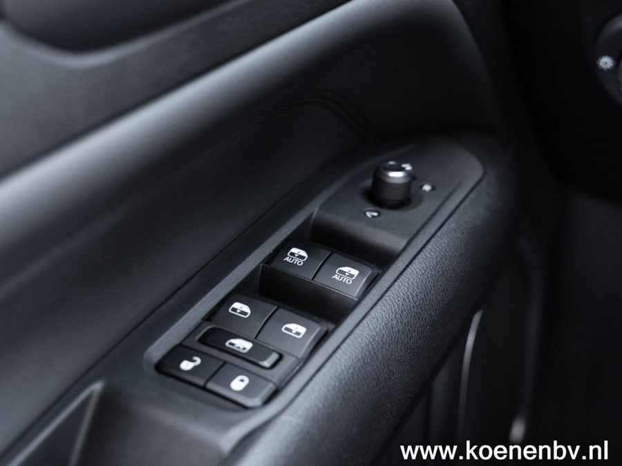 Jeep Compass 4XE 240 PHEV 240PK Trailhawk/ Panodak/ Leer/ Apple Carplay/