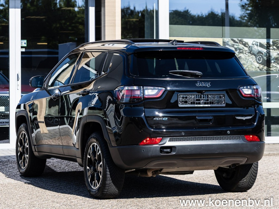 Jeep Compass 4XE 240 PHEV 240PK Trailhawk/ Panodak/ Leer/ Apple Carplay/
