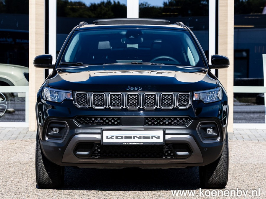 Jeep Compass 4XE 240 PHEV 240PK Trailhawk/ Panodak/ Leer/ Apple Carplay/
