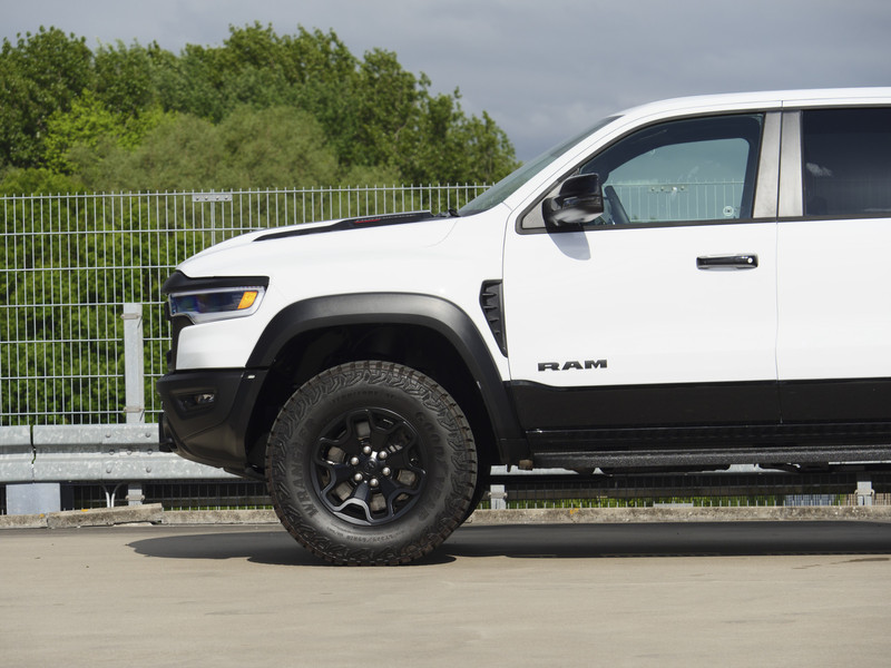 Dodge Ram Pick-Up | RHO | 3.0L Twin-Turbo I6 | 4x4 | Crew Cab