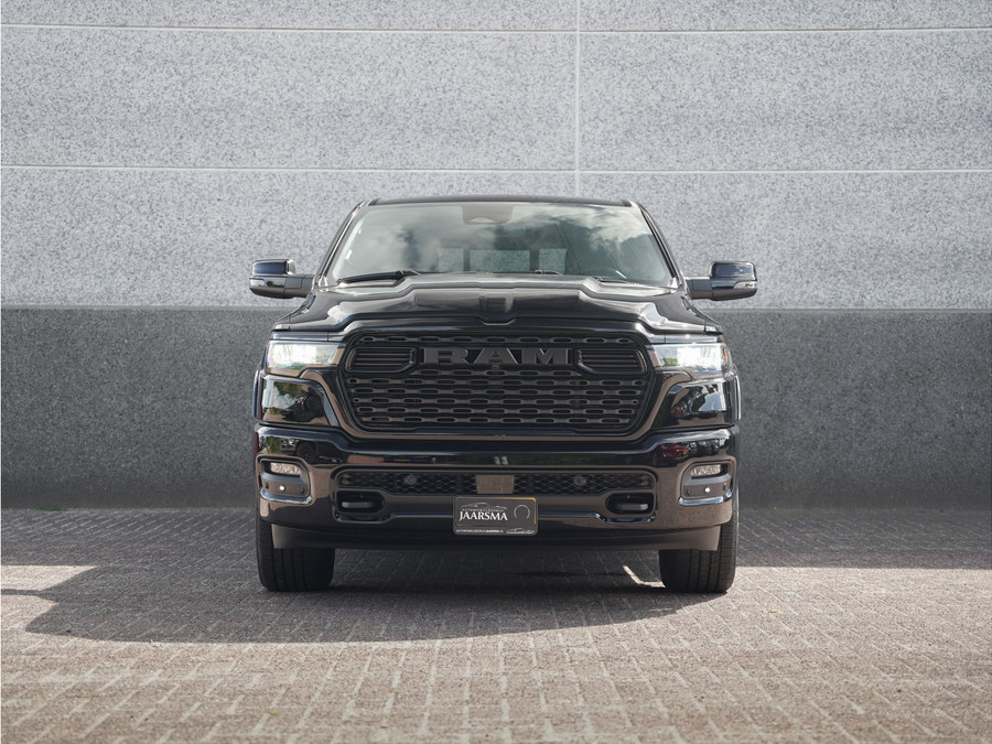 Dodge RAM 1500 3.0L SST 420pk Big Horn Night CrewCab 4x4