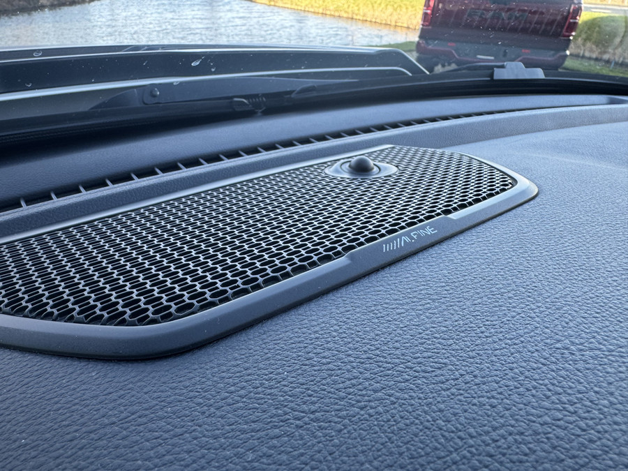 Dodge Ram 1500 Laramie Sport