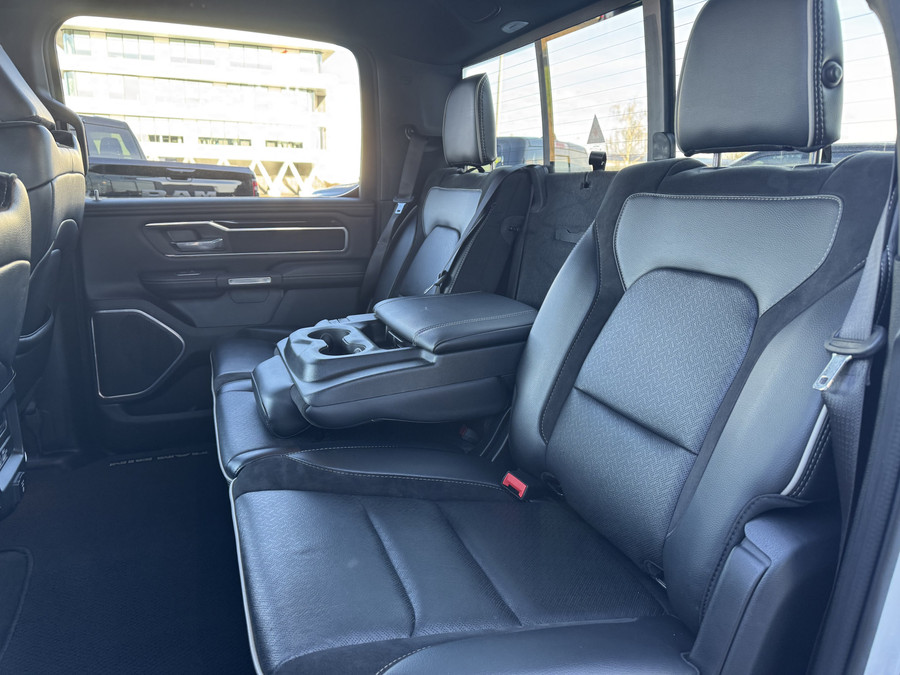 Dodge Ram 1500 Laramie Sport