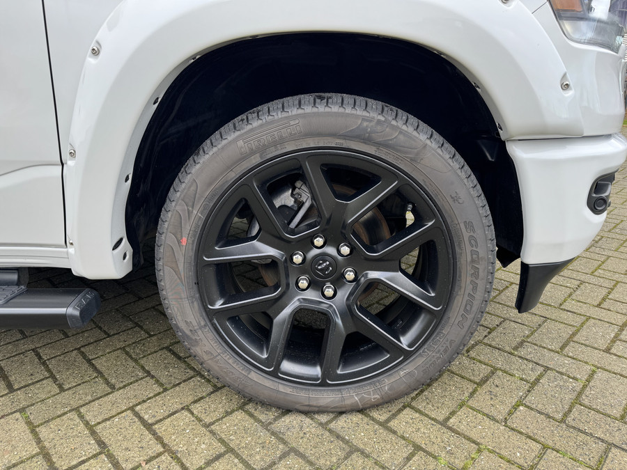 Dodge Ram 1500 Laramie Sport