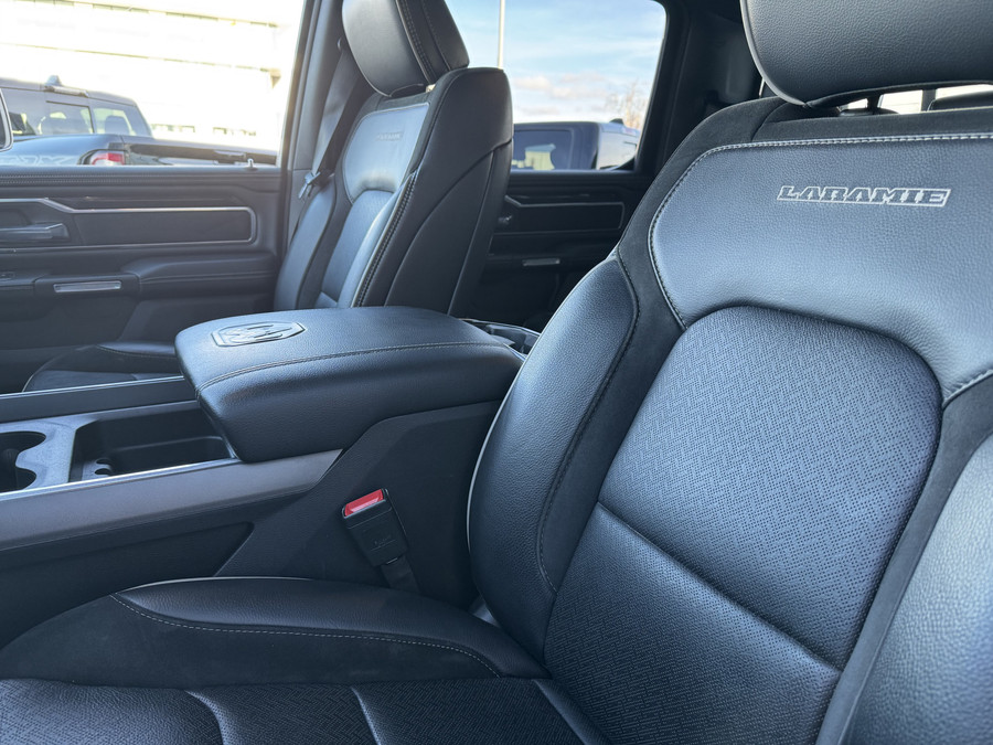 Dodge Ram 1500 Laramie Sport