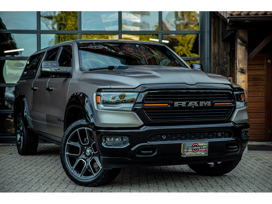 Dodge RAM 1500 5.7 V8 4x4 Crew Cab Laramie