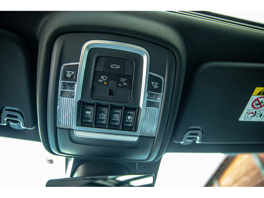 Dodge RAM 1500 5.7 V8 4x4 Crew Cab Laramie