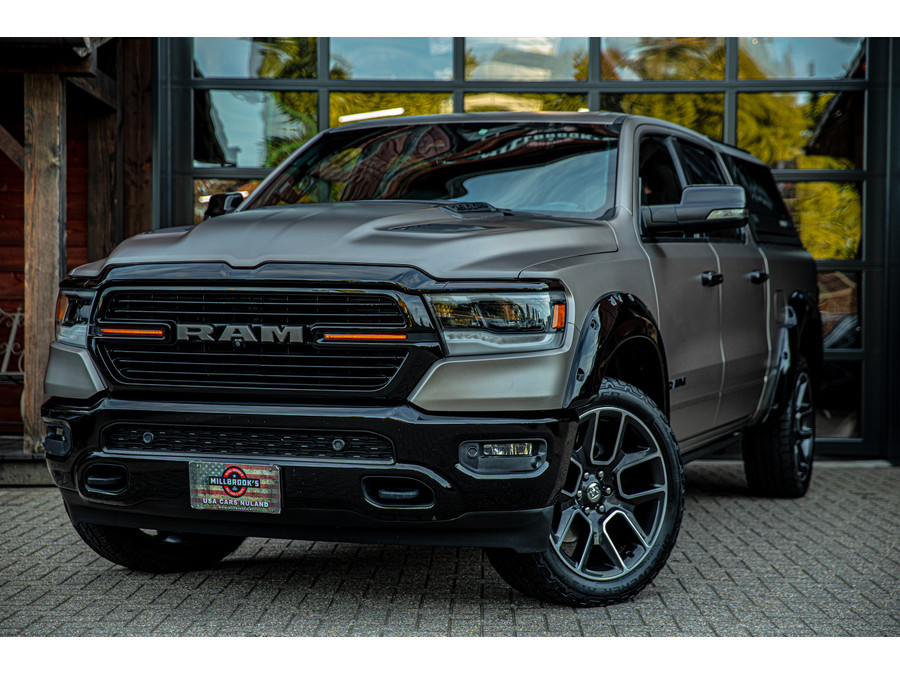 Dodge RAM 1500 5.7 V8 4x4 Crew Cab Laramie