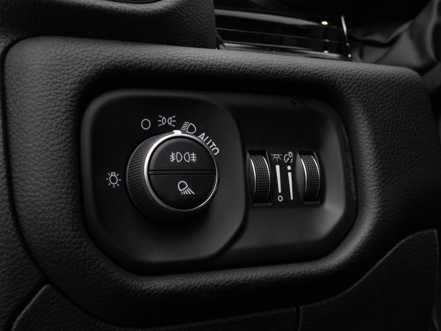 Dodge RAM 1500 3.0 Crew Cab Laramie Premium