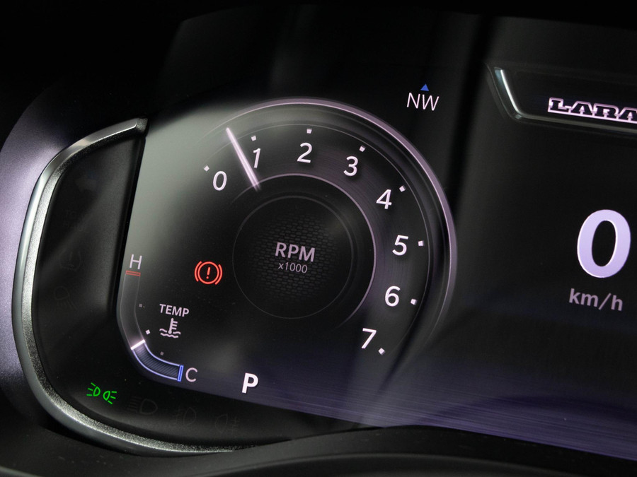 Dodge RAM 1500 3.0 Crew Cab Laramie Premium