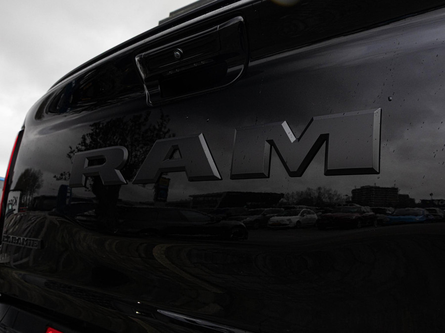 Dodge RAM 1500 3.0 Crew Cab Laramie Premium
