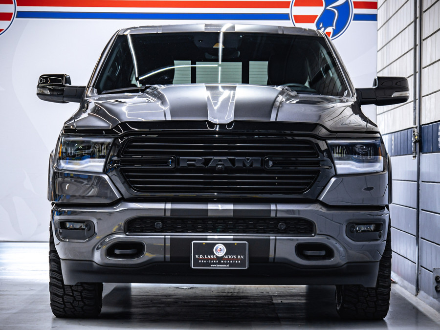 Dodge Ram 1500 Laramie Night Edition