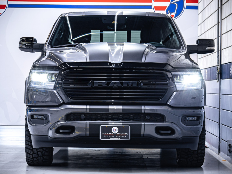Dodge Ram 1500 Laramie Night Edition