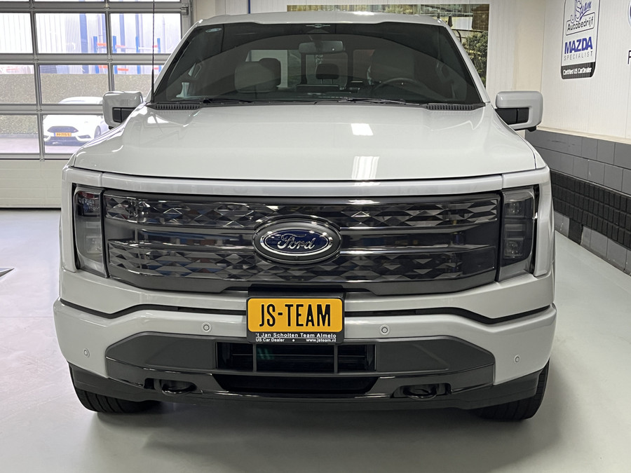Ford F-150 Lightning Platinum Extended Range (510km) SuperCrew | BPM VRIJ | Trekhaak | Panodak | VOORRAADAUTO