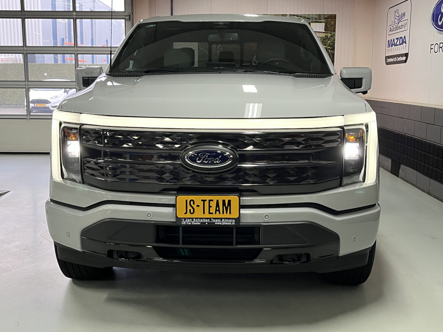 Ford F-150 Lightning Platinum Extended Range (510km) SuperCrew | BPM VRIJ | Trekhaak | Panodak | VOORRAADAUTO