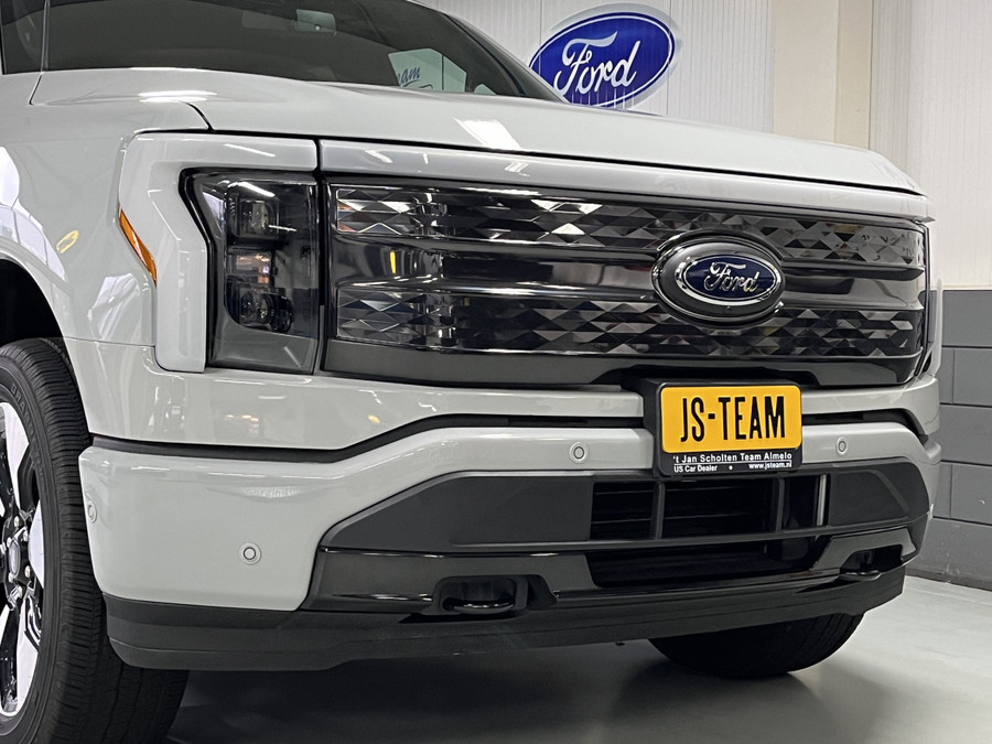 Ford F-150 Lightning Platinum Extended Range (510km) SuperCrew | BPM VRIJ | Trekhaak | Panodak | VOORRAADAUTO