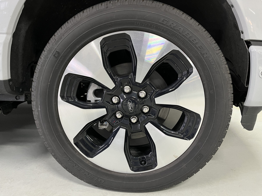Ford F-150 Lightning Platinum Extended Range (510km) SuperCrew | BPM VRIJ | Trekhaak | Panodak | VOORRAADAUTO