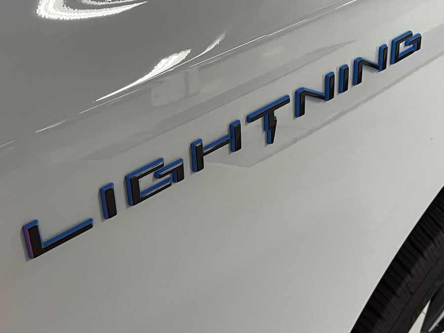 Ford F-150 Lightning Platinum Extended Range (510km) SuperCrew | BPM VRIJ | Trekhaak | Panodak | VOORRAADAUTO