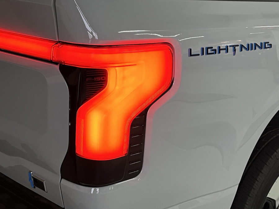 Ford F-150 Lightning Platinum Extended Range (510km) SuperCrew | BPM VRIJ | Trekhaak | Panodak | VOORRAADAUTO