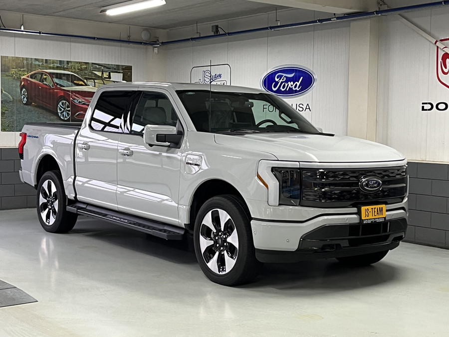 Ford F-150 Lightning Platinum Extended Range (510km) SuperCrew | BPM VRIJ | Trekhaak | Panodak | VOORRAADAUTO