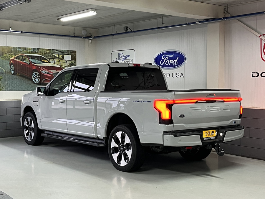Ford F-150 Lightning Platinum Extended Range (510km) SuperCrew | BPM VRIJ | Trekhaak | Panodak | VOORRAADAUTO