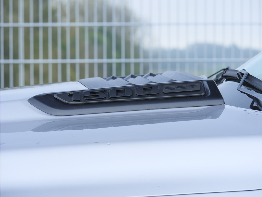 Dodge Ram 1500 | Laramie | Premium Night | 3.0L I6 Hurricane | Crew Cab | 4X4 |