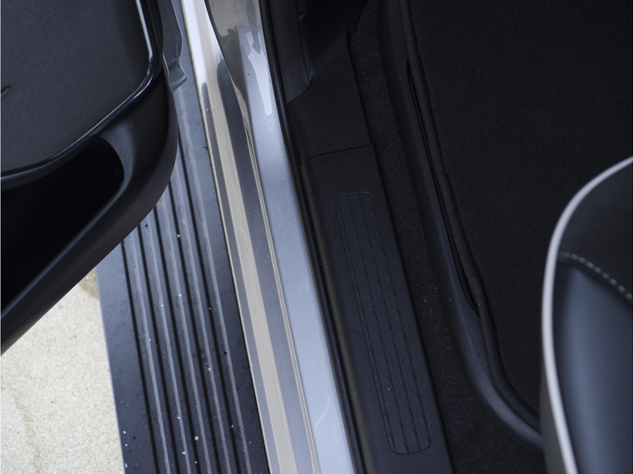 Dodge Ram 1500 | Laramie | Premium Night | 3.0L I6 Hurricane | Crew Cab | 4X4 |