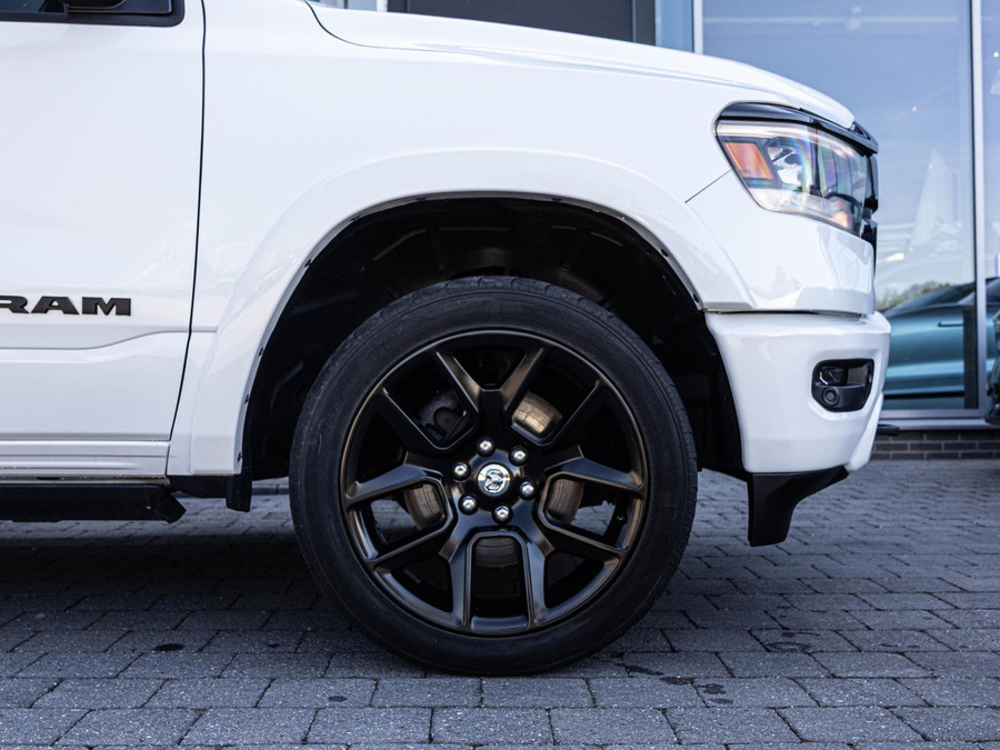 Dodge RAM 1500 5.7 V8 4x4 Crew Cab Sport Night edition