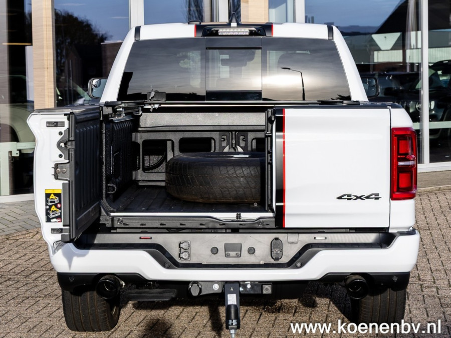Dodge Ram Pickup Limited Night MY25 540pk Multi Function Tailgate LPG Retrax SUPERAKTIE!!
