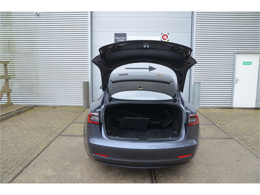 Tesla Model 3 Standard RWD Plus 60 kWh