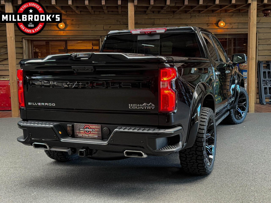 Chevrolet Silverado USA High Country 6.2 V8 420 PK uit voorraad leverbaar BPM VRIJ