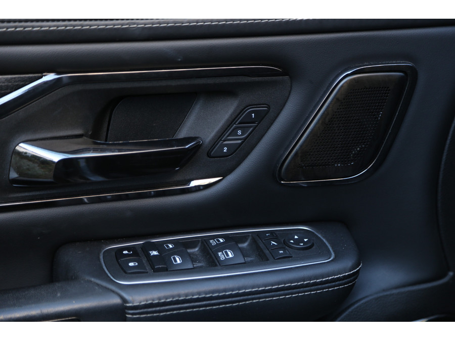 Dodge RAM 1500 5.7 V8 4x4 Crew Cab Limited Luchtvering Pano ACC HK 360cam Stoelverkoeling