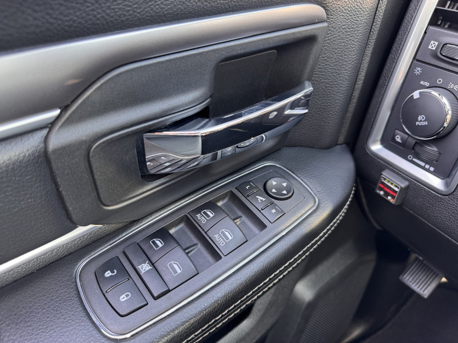 Dodge RAM 1500 WARLOCK