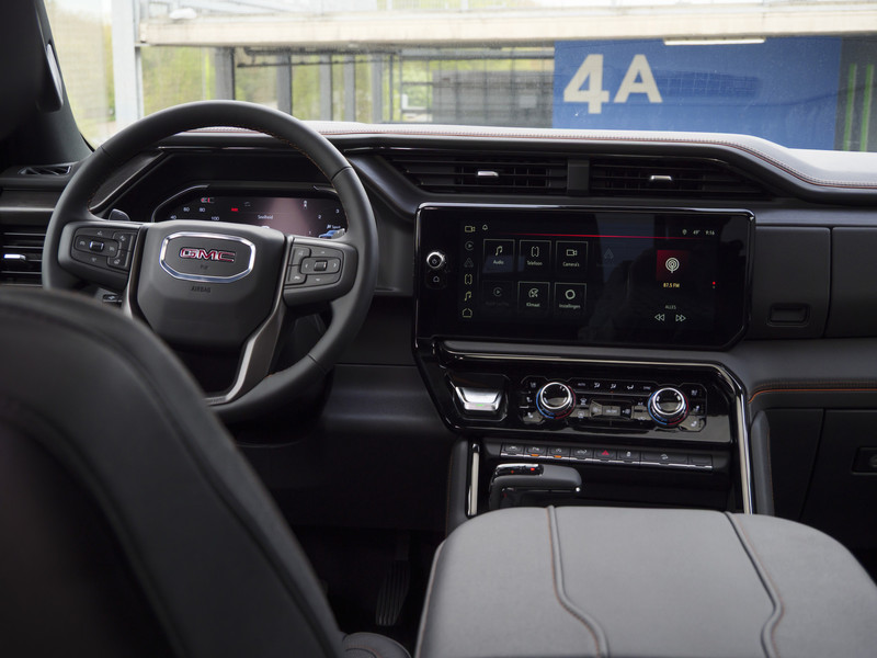 GMC Sierra 1500 | AT4 | 6.2L V8