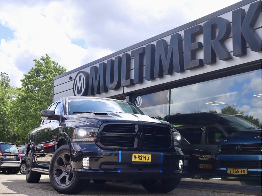 Dodge RAM 1500 5.7 V8 SPORT CREW CAB RAMBOX