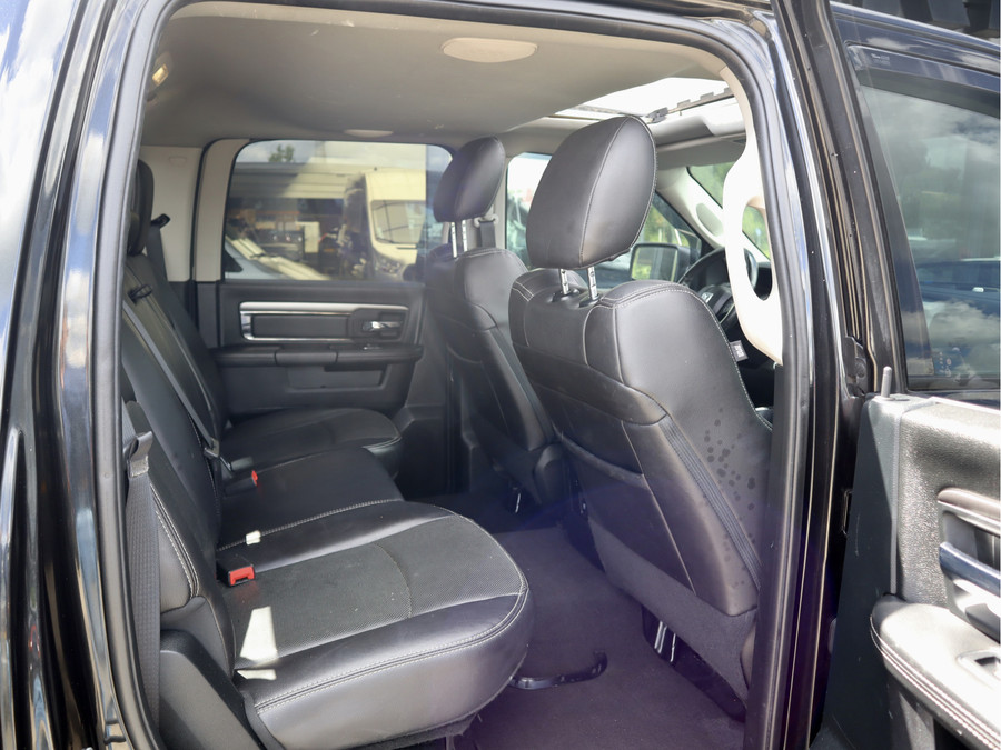 Dodge RAM 1500 5.7 V8 SPORT CREW CAB RAMBOX