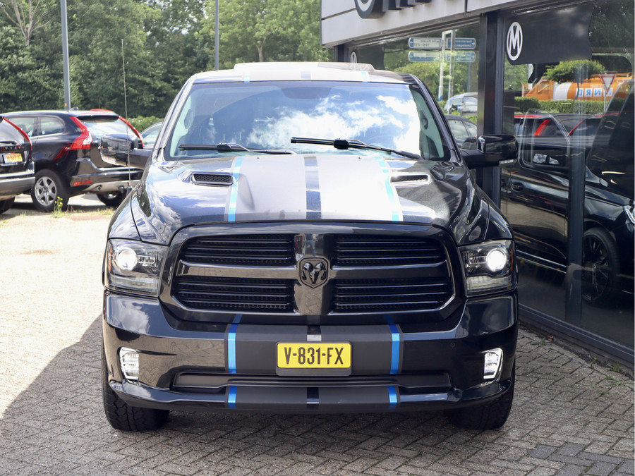 Dodge RAM 1500 5.7 V8 SPORT CREW CAB RAMBOX