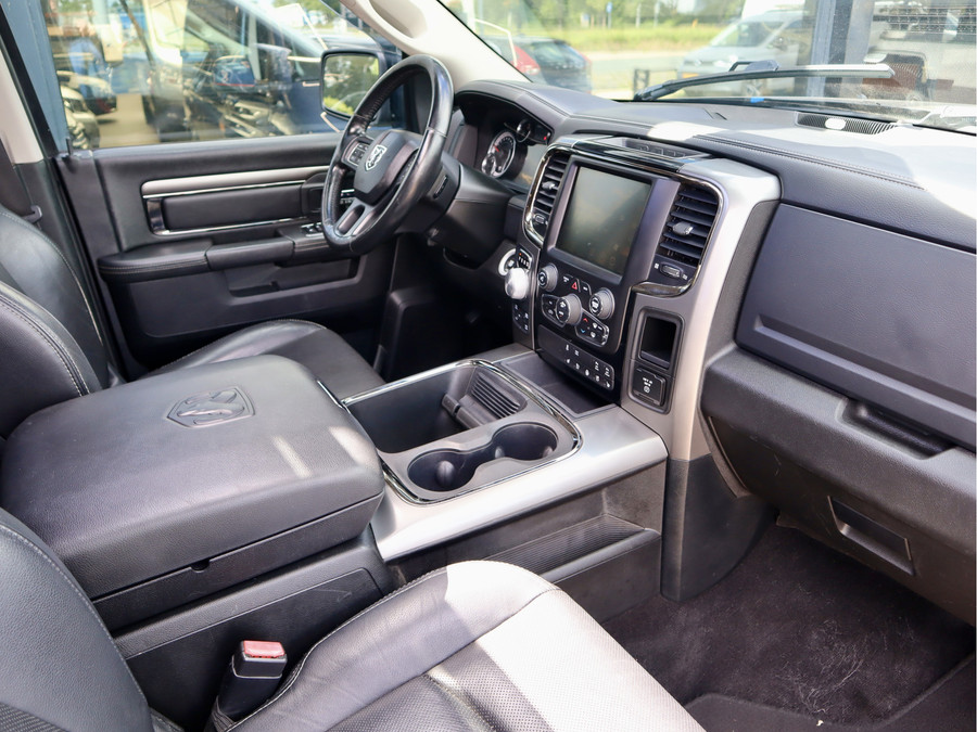 Dodge RAM 1500 5.7 V8 SPORT CREW CAB RAMBOX