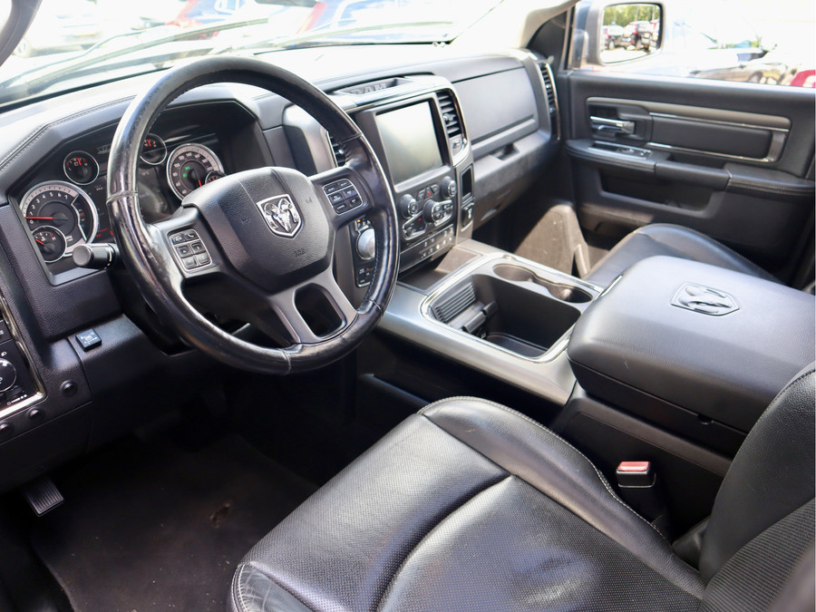 Dodge RAM 1500 5.7 V8 SPORT CREW CAB RAMBOX
