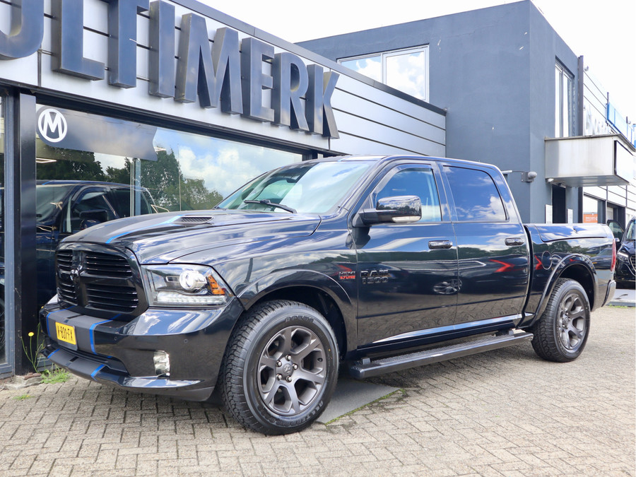 Dodge RAM 1500 5.7 V8 SPORT CREW CAB RAMBOX