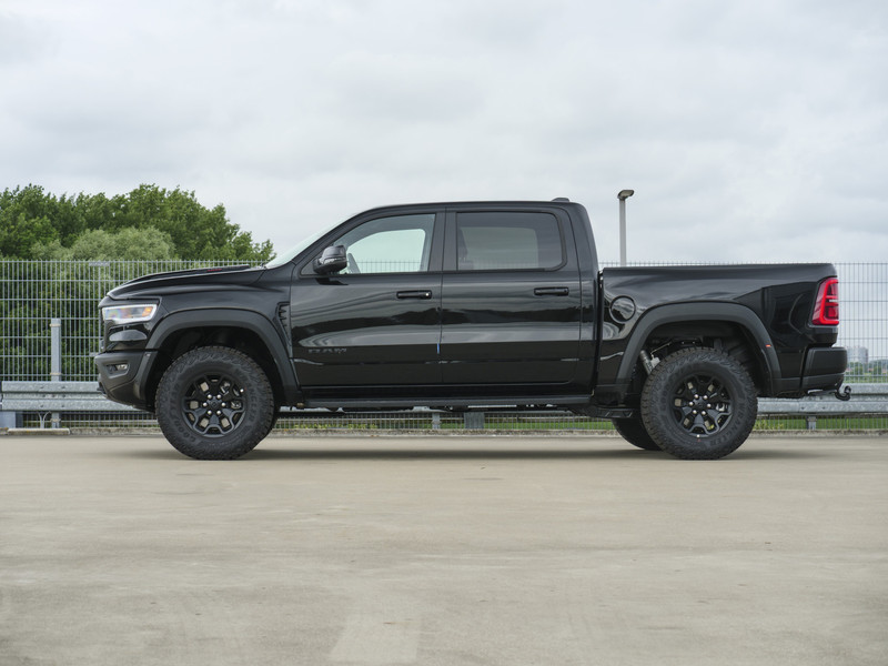Dodge Ram Pick-Up | RHO | 3.0L Twin-Turbo I6 | 4x4 | Crew Cab