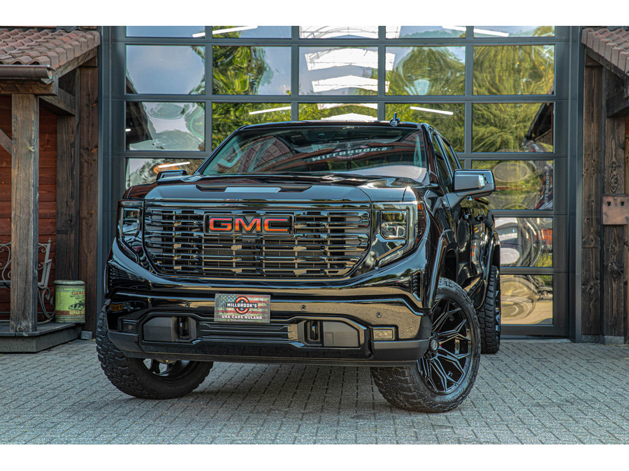 GMC Sierra Denali 6.2L V8