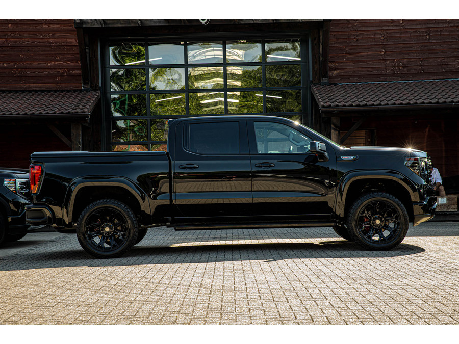 GMC Sierra Denali 6.2L V8