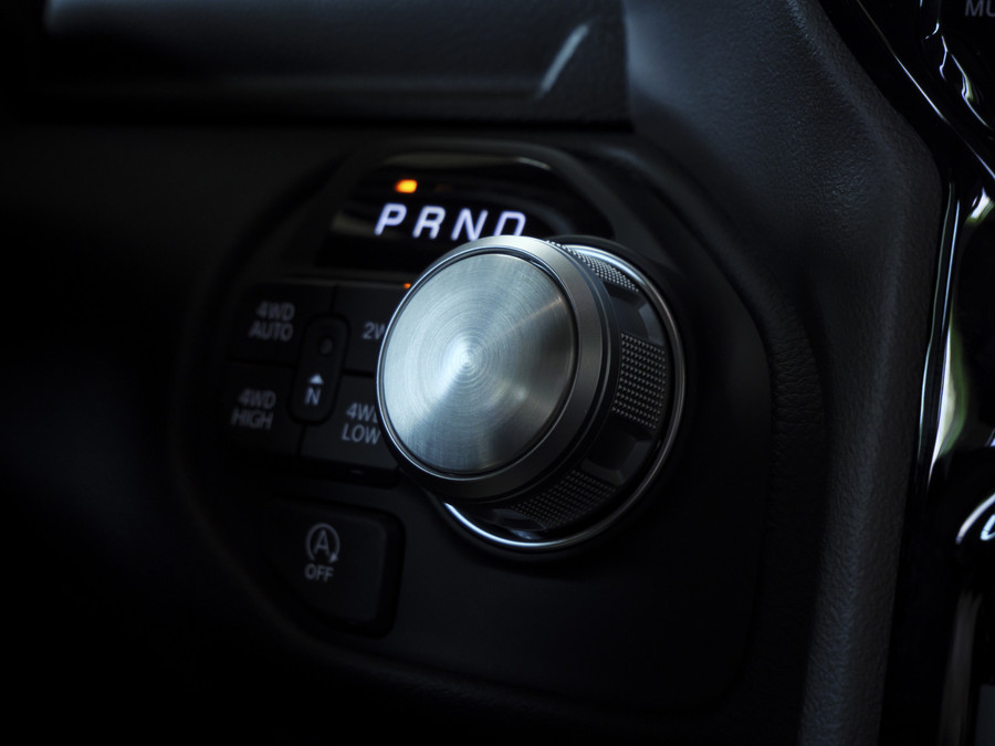 Dodge Ram 1500 | Laramie | Sport | Crew Cab | 4X4 |