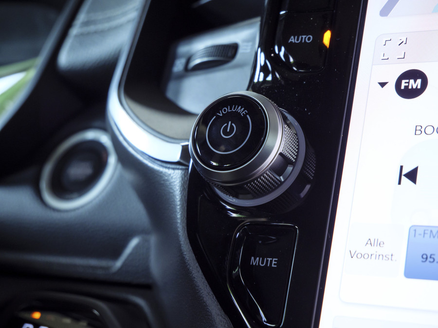 Dodge Ram 1500 | Laramie | Sport | Crew Cab | 4X4 |