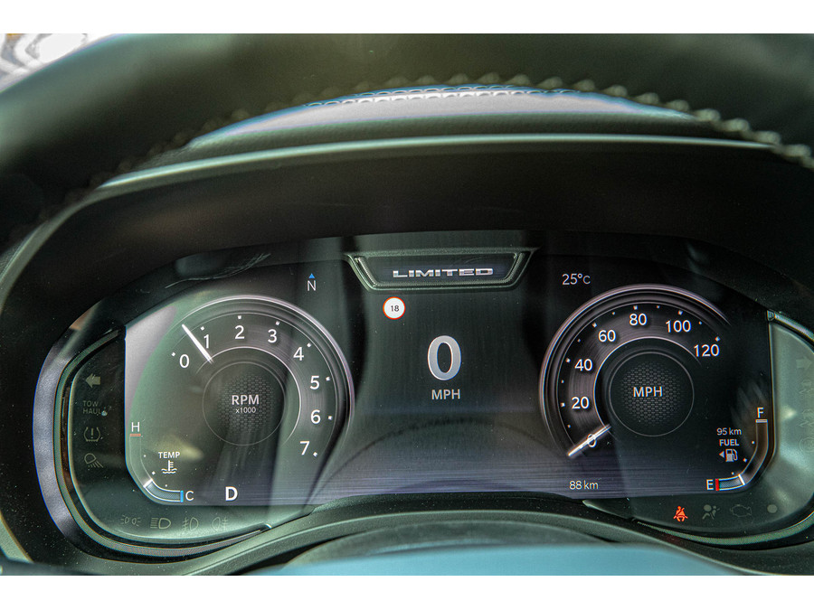 Dodge RAM 1500 Limited 5.7 V8 4x4 Crew Cab 2026