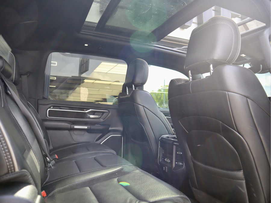 Dodge RAM 1500 5.7 V8 4x4 Crew Cab SPORT