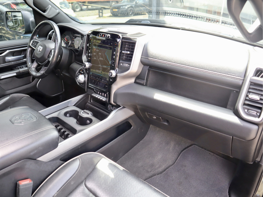 Dodge RAM 1500 5.7 V8 4x4 Crew Cab SPORT