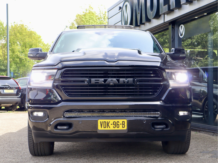 Dodge RAM 1500 5.7 V8 4x4 Crew Cab SPORT