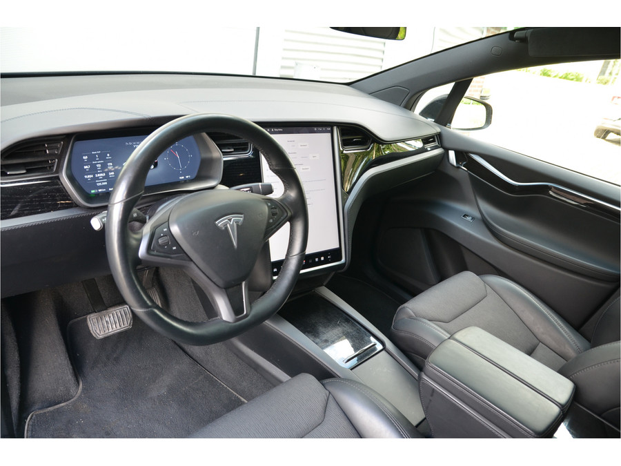Tesla Model X 75D (4x4)
